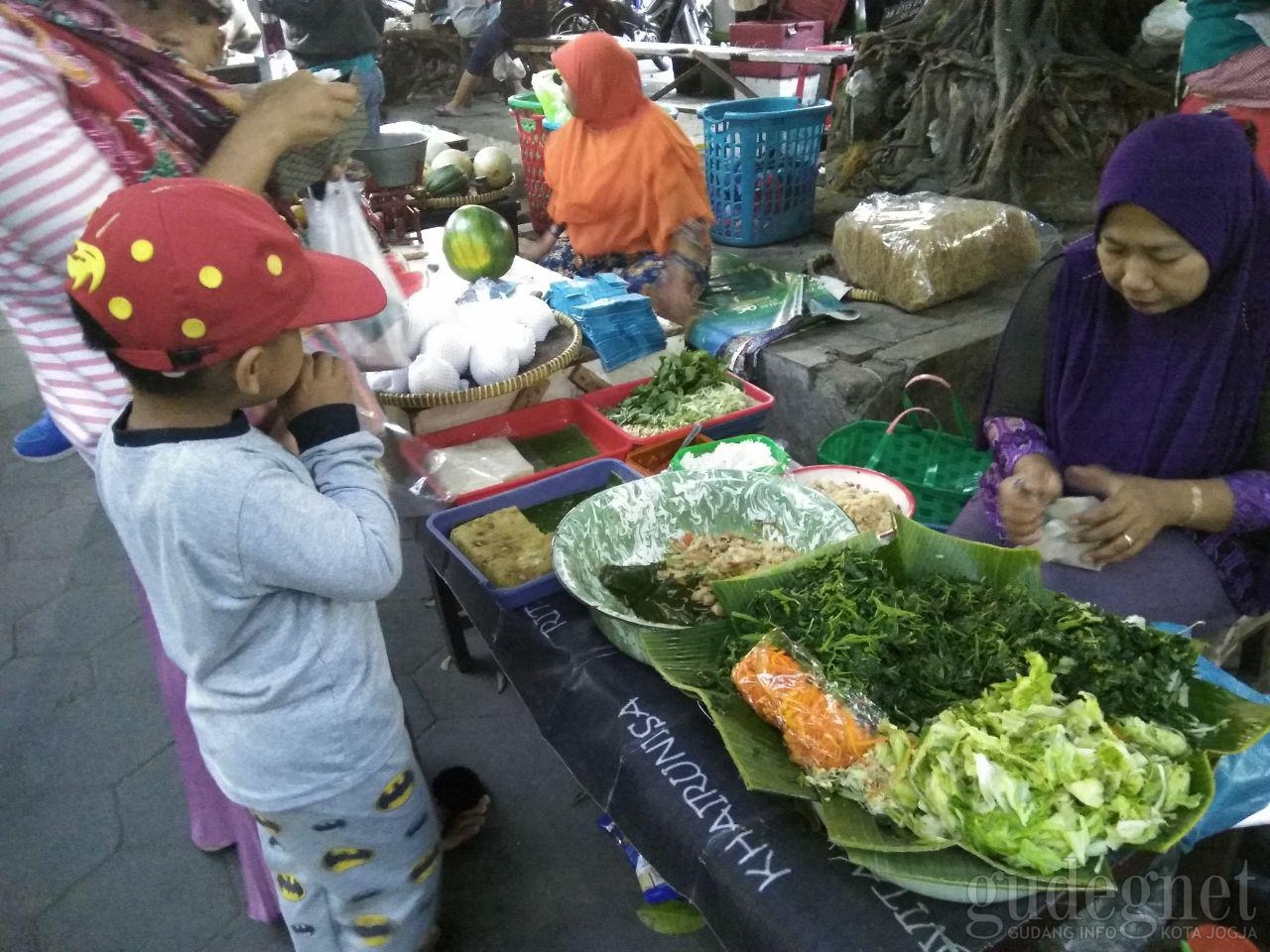 Ngabuburit di Pasar Sore Kotagede