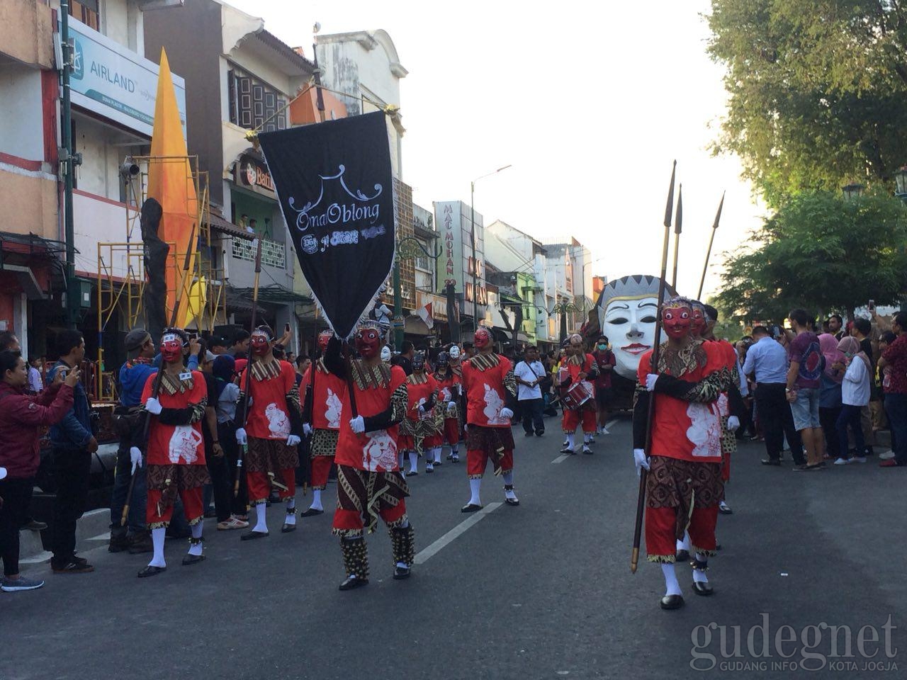 Pawai Kesenian Tandai Pembukaan FKY 30