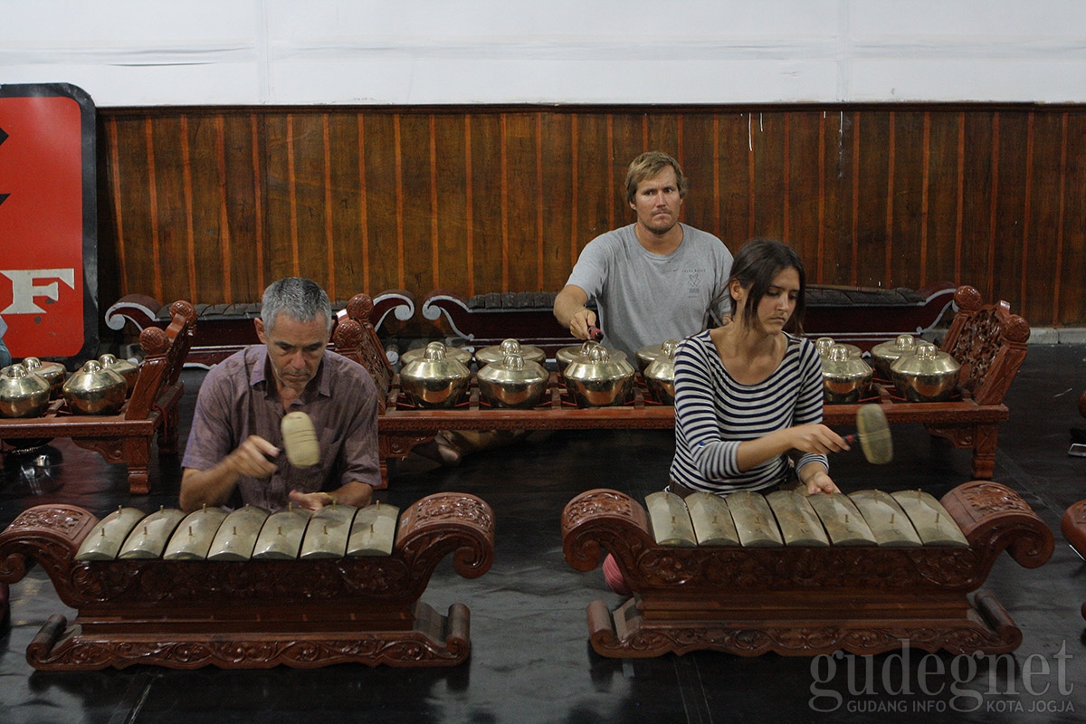 Bule Gamelan di GEMES 