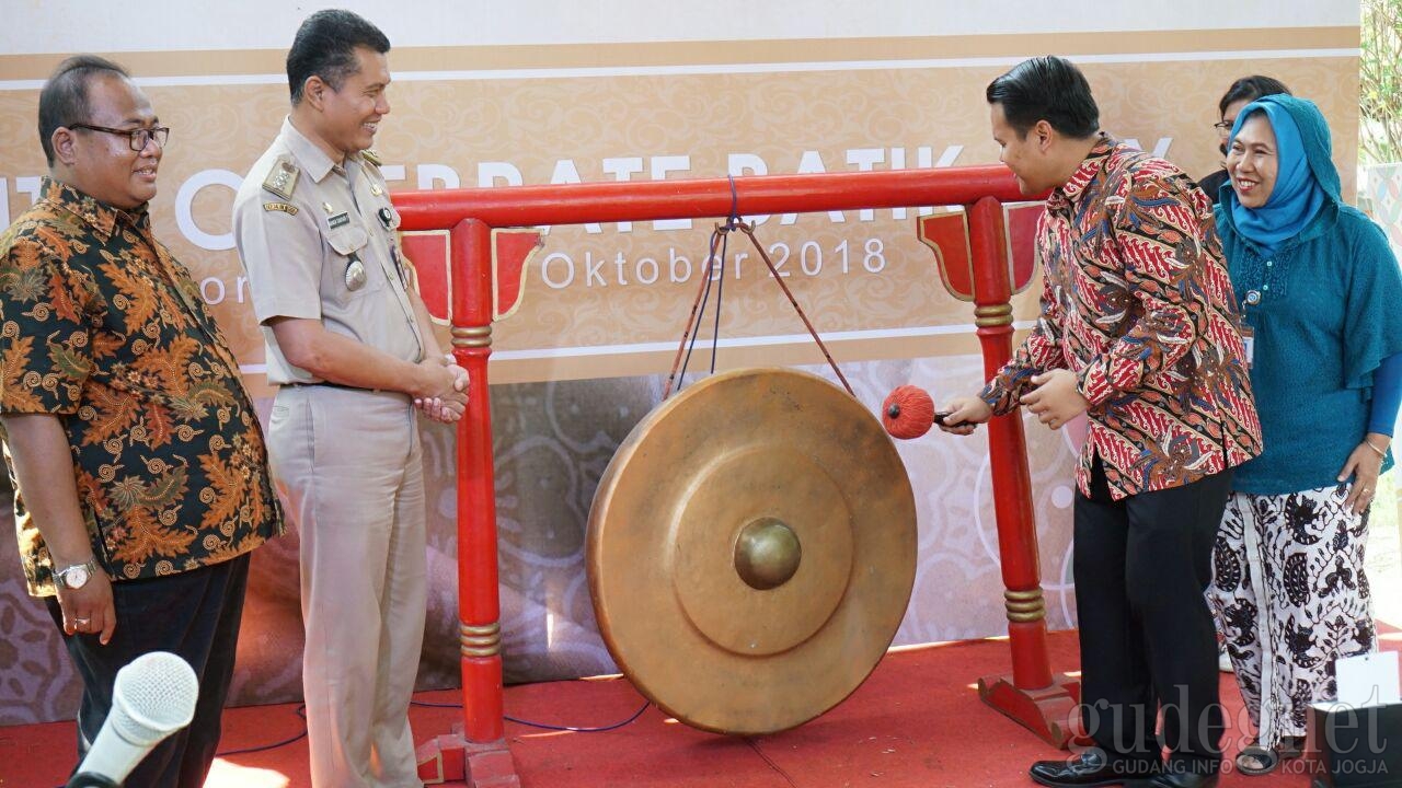Peringati Hari Batik, UNESCO Gelar Youth Celebrate Batik Day