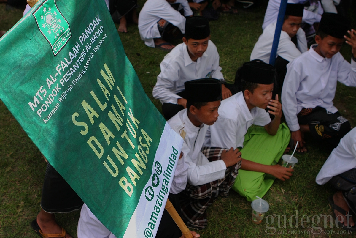 Ribuan Santri DIY Hadiri Upacara Hari Santri Nasional 2018