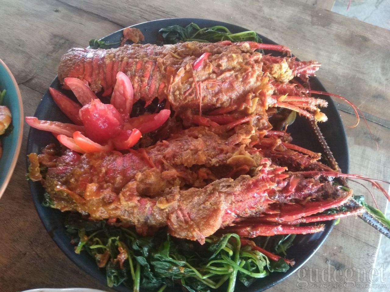 Mantapnya Lobster Asam Manis ala Warung Pondok Sundak 