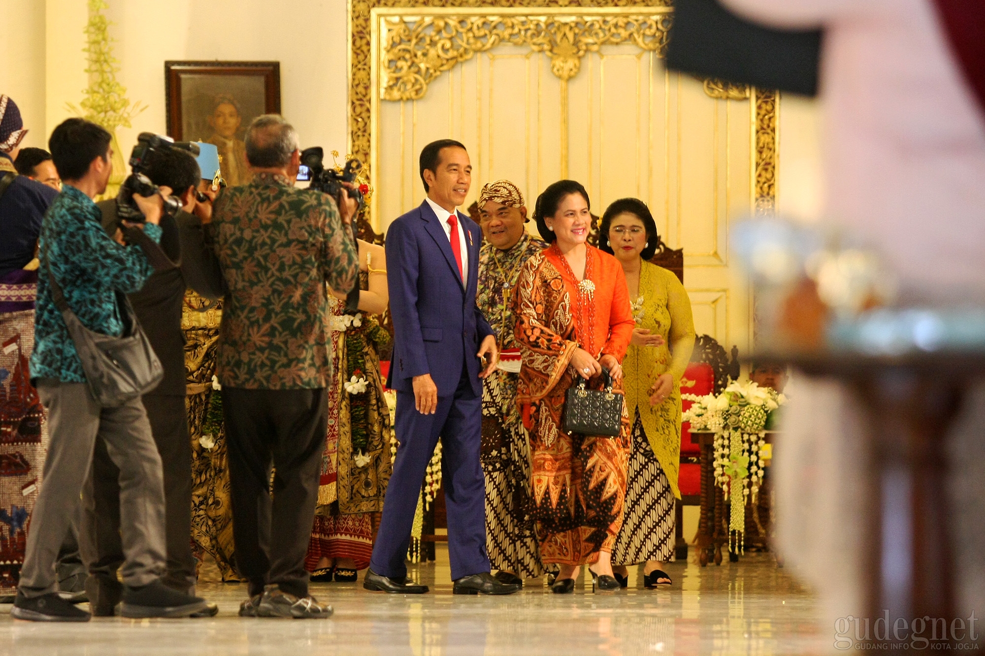 Jokowi Beri Petuah Kepada Mempelai Dhaup Ageng 2019