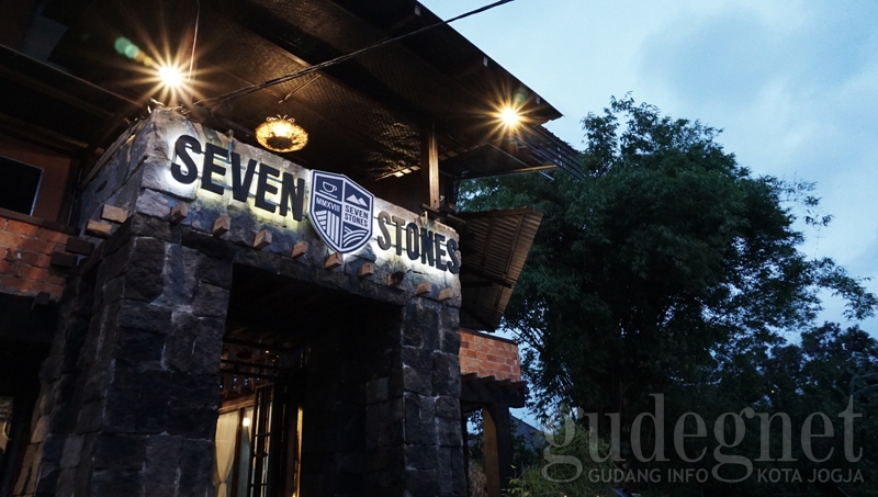 Ngopi Ala King Arthur di Seven Stones Coffee Kingdom