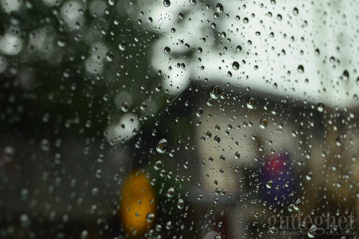 Cuaca Jogja Hari Ini, Waspadai Potensi Hujan Lebat Disertai Petir