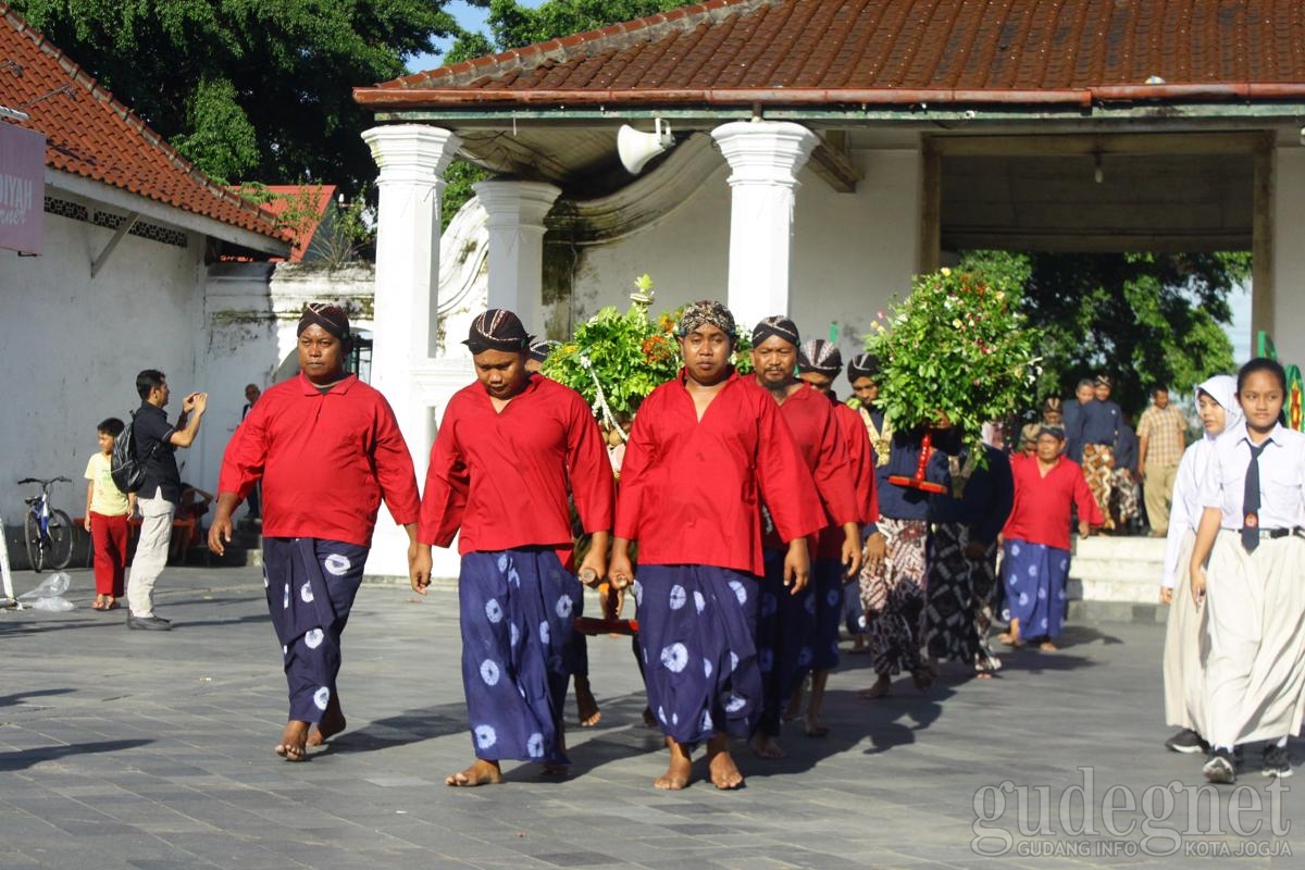 Peringati Isra Miraj, Kraton Jogja Gelar Yasa Peksi Buraq