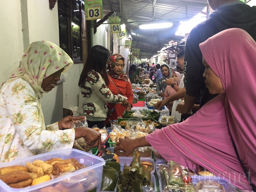 Pasar Ramadan Kauman Hadirkan Aneka Kuliner