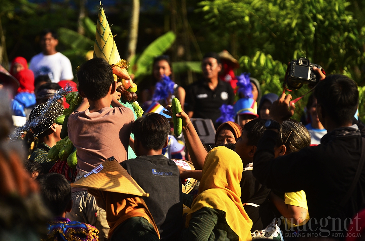 Kirab Sadranan Agung Dewi Rawe, Berkah Alam Untuk Desa