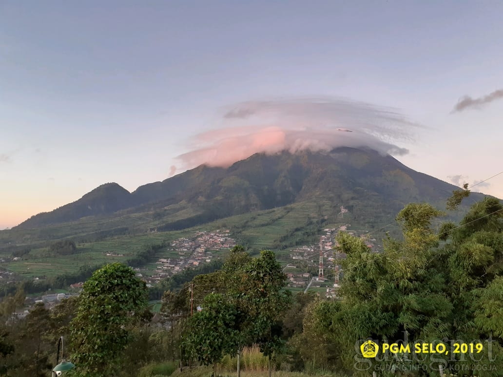 Merapi Pagi Ini Tenang