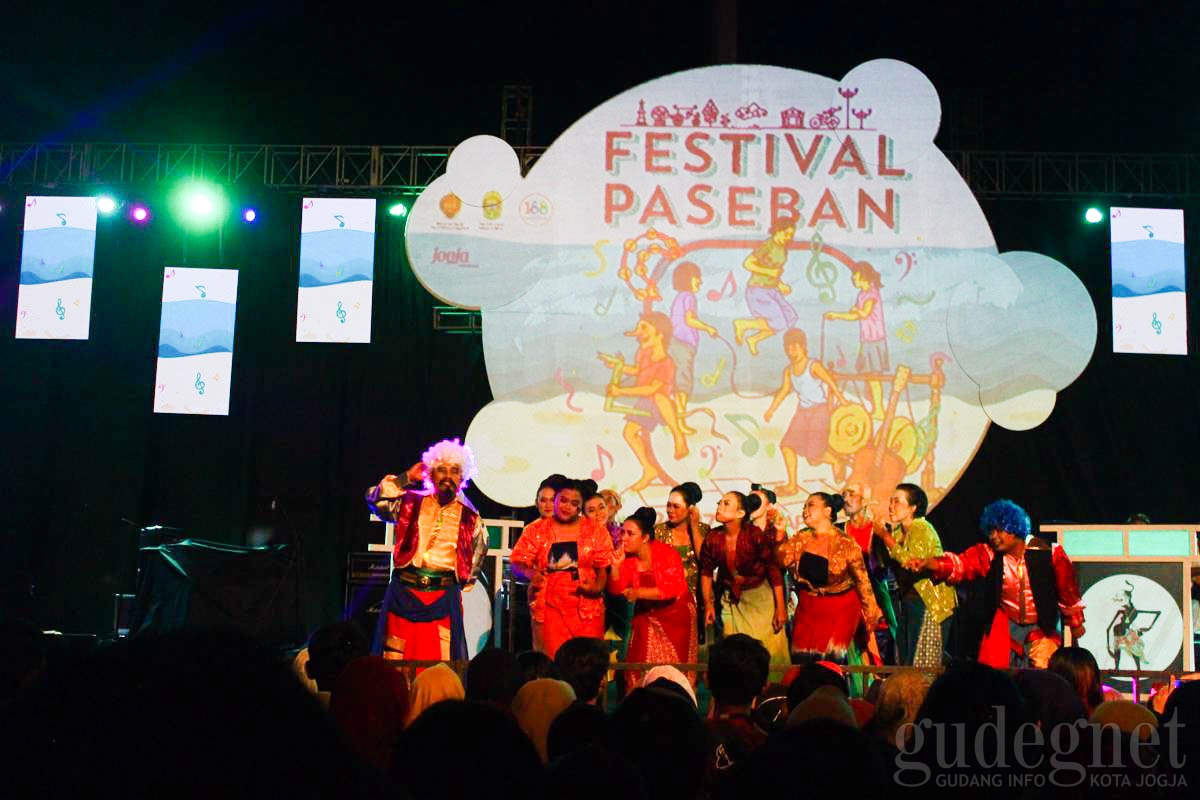 Festival Paseban Suguhkan Aneka Kesenian