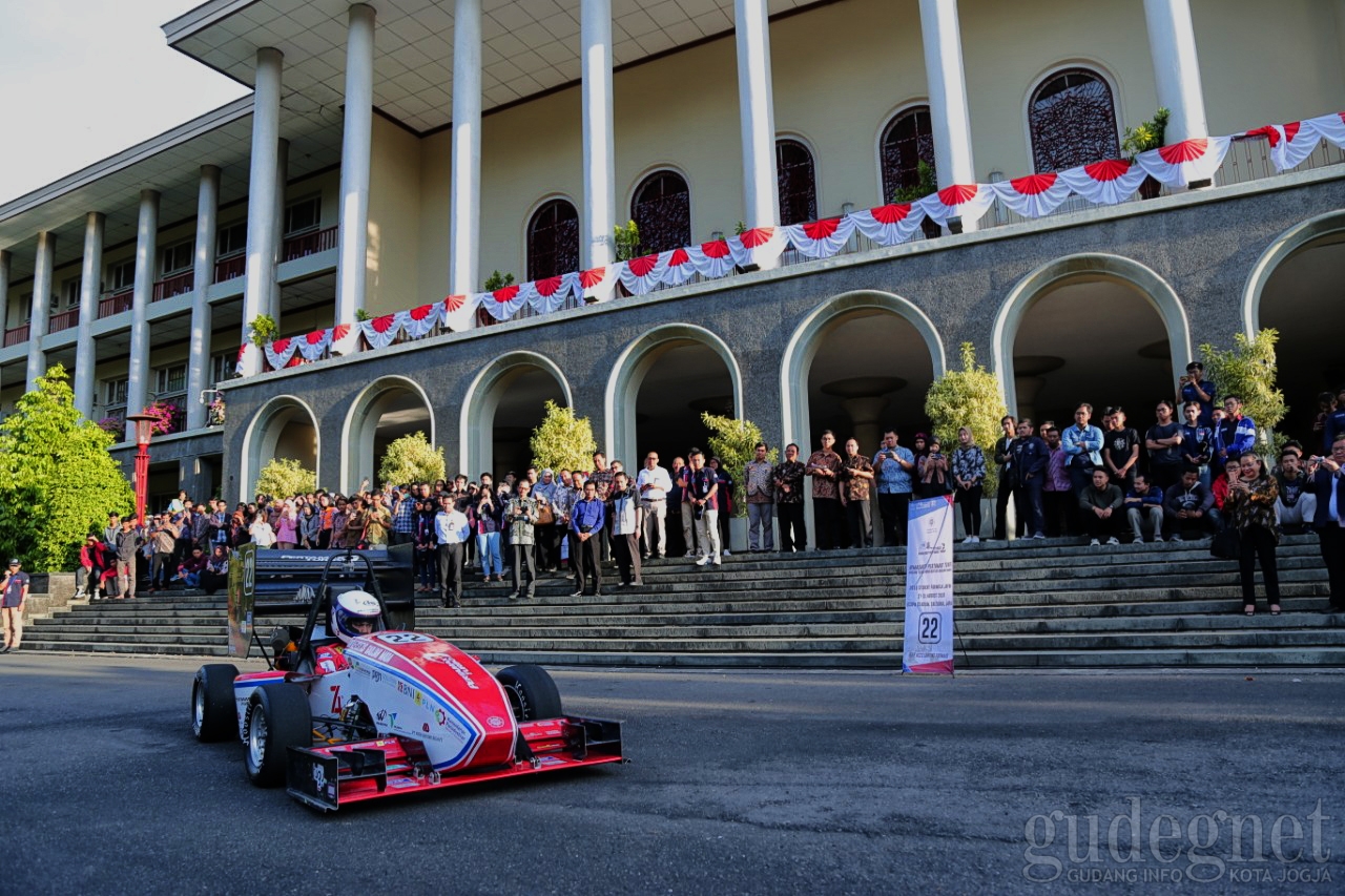 Tim UGM Siap Harumkan Ibu Pertiwi di Ajang Student Formula Jepang