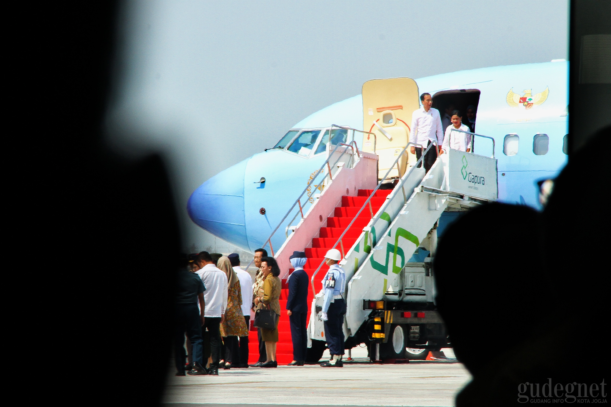 Presiden Jokowi Mendarat Pertama Kali di YIA 