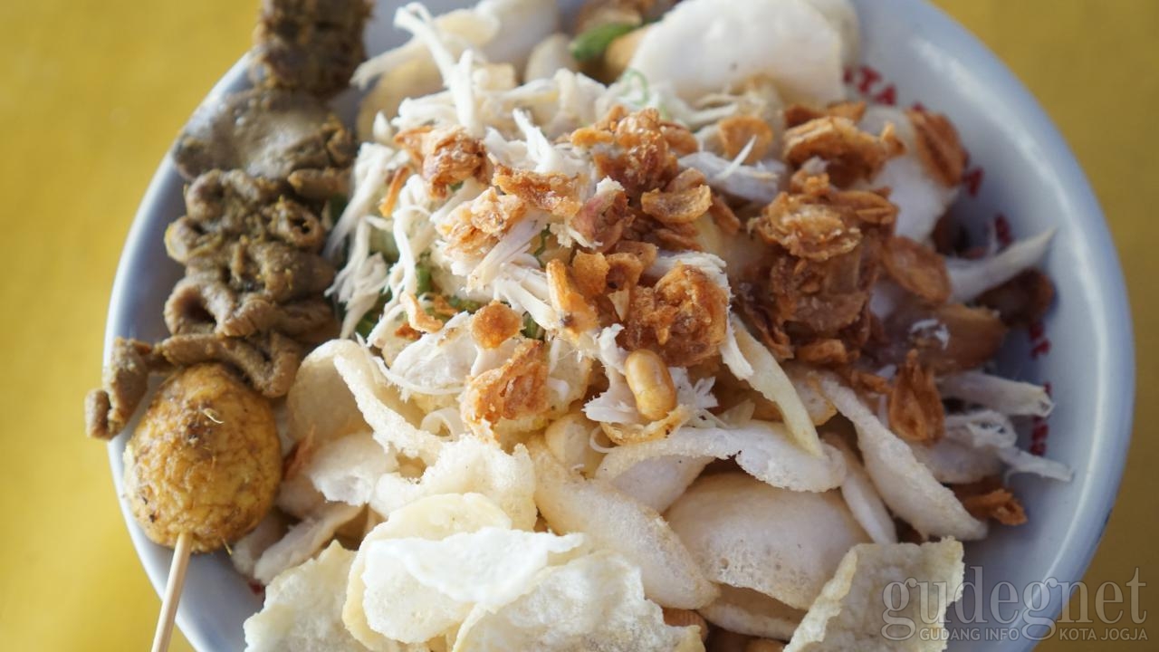 Salbiyah, Bubur Ayam Hits Pas buat Nyabu