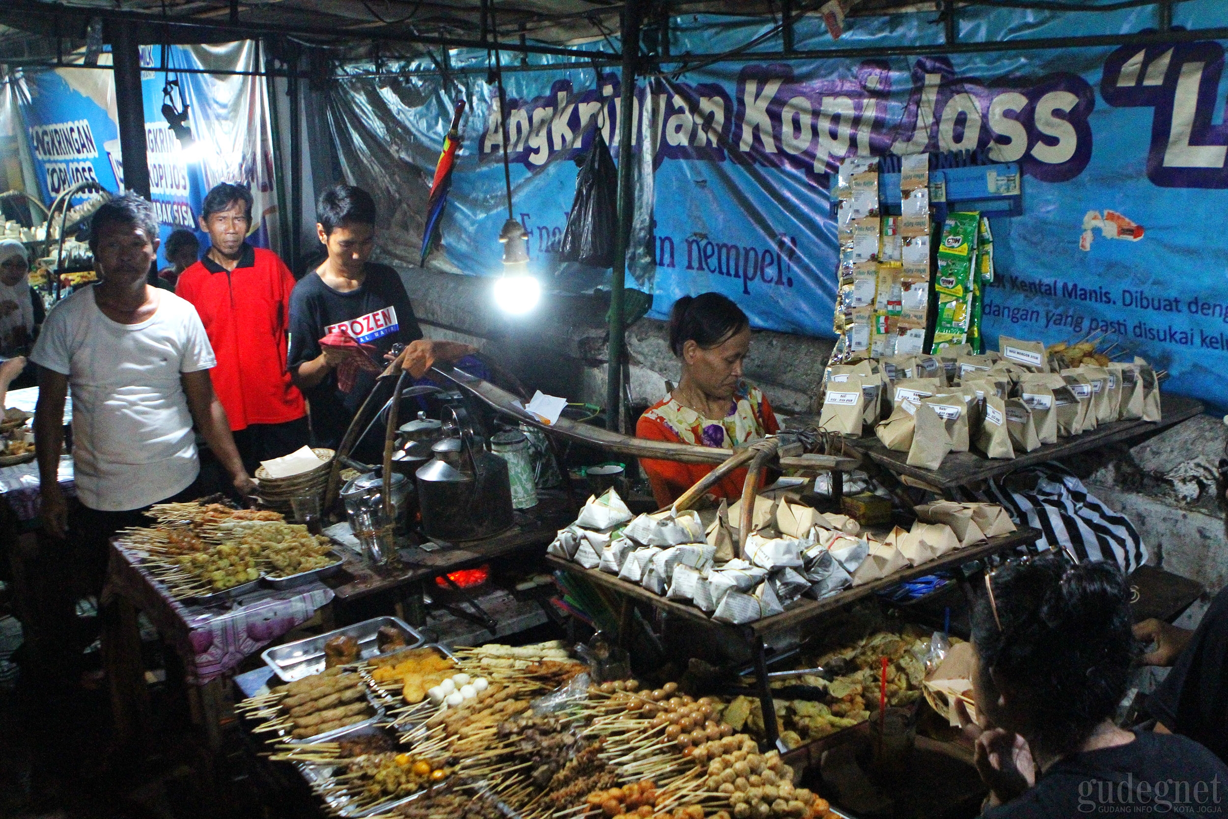 Angkringan Lek No, Surga Kuliner Tepi Jalan