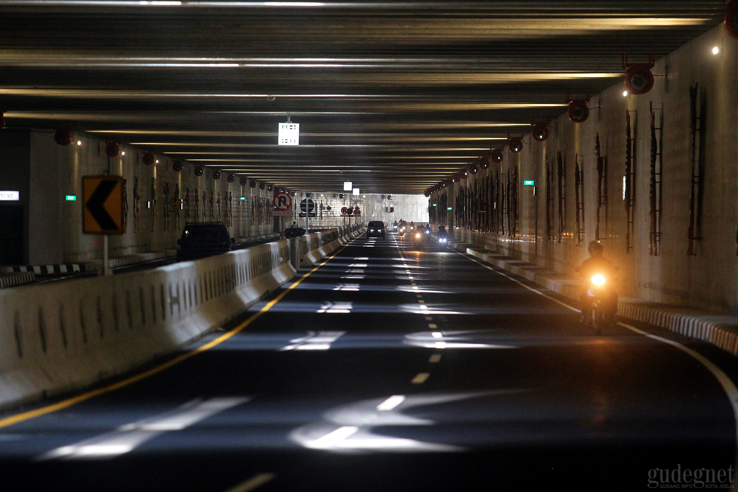 Mencoba Underpass Terpanjang di Indonesia, Banyak Keunikannya