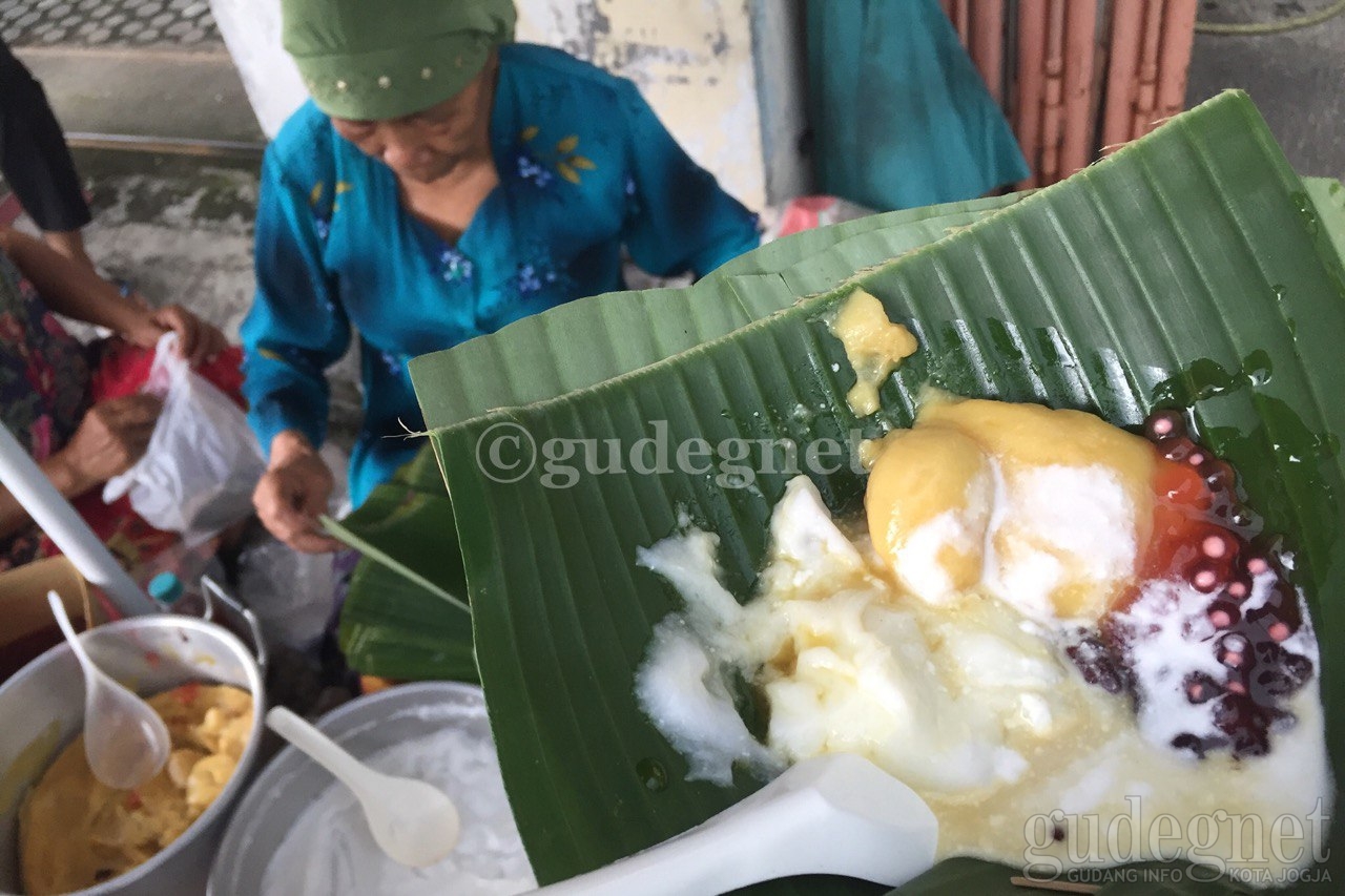 Jajan Jenang Sore-sore di Papringan