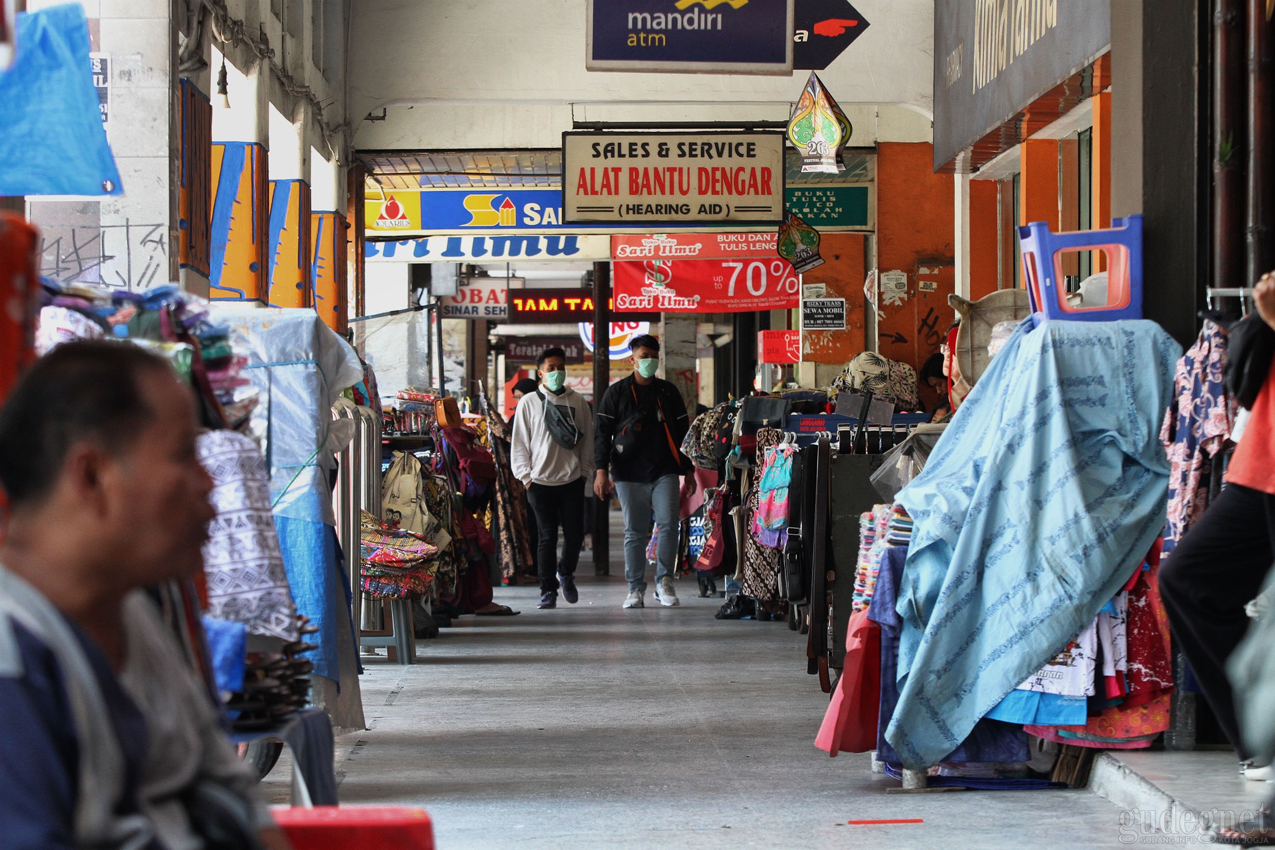 Dampak Corona, PKL Malioboro Sepi Pembeli