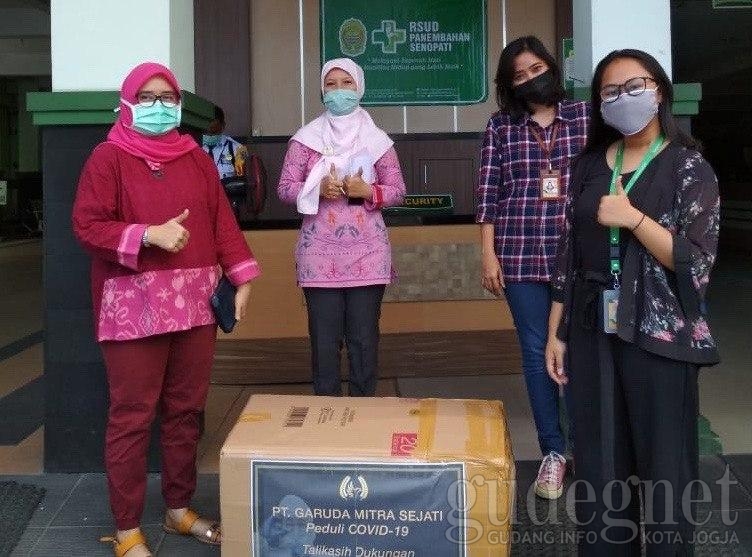 SCH Donasikan APD untuk Tenaga Medis