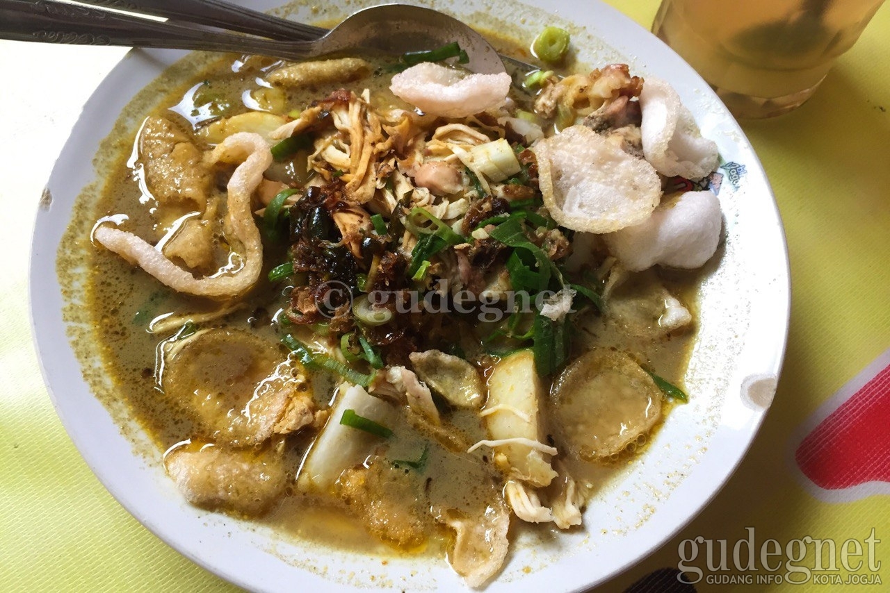 Kuliner Berkuah yang Nikmat untuk Makan Siang