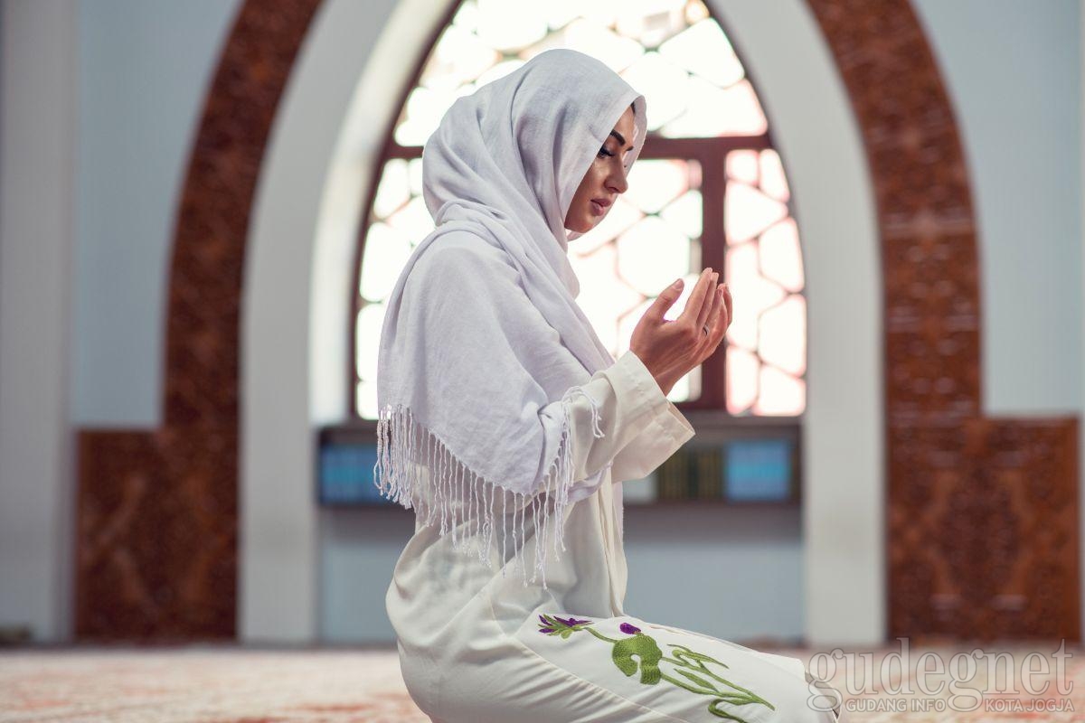 Ketentuan dan Panduan Salat Idulfitri di Rumah