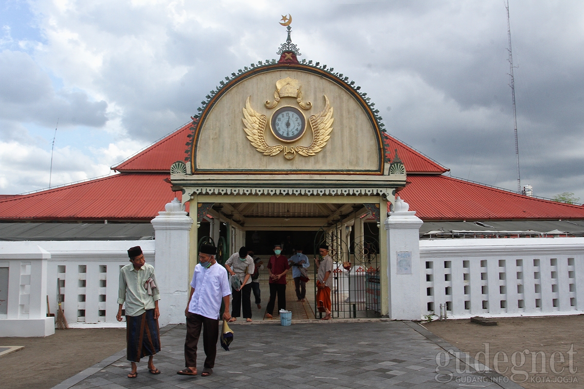 Rumah Ibadah Harus Miliki Surat Keterangan Aman Covid-19