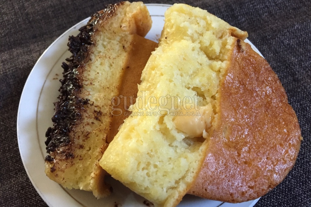 Berburu Kue Pukis Hits di Kotabaru