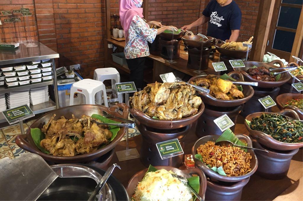  Menikmati Sajian dan Suasana Tradisional di Kedung Bumbu