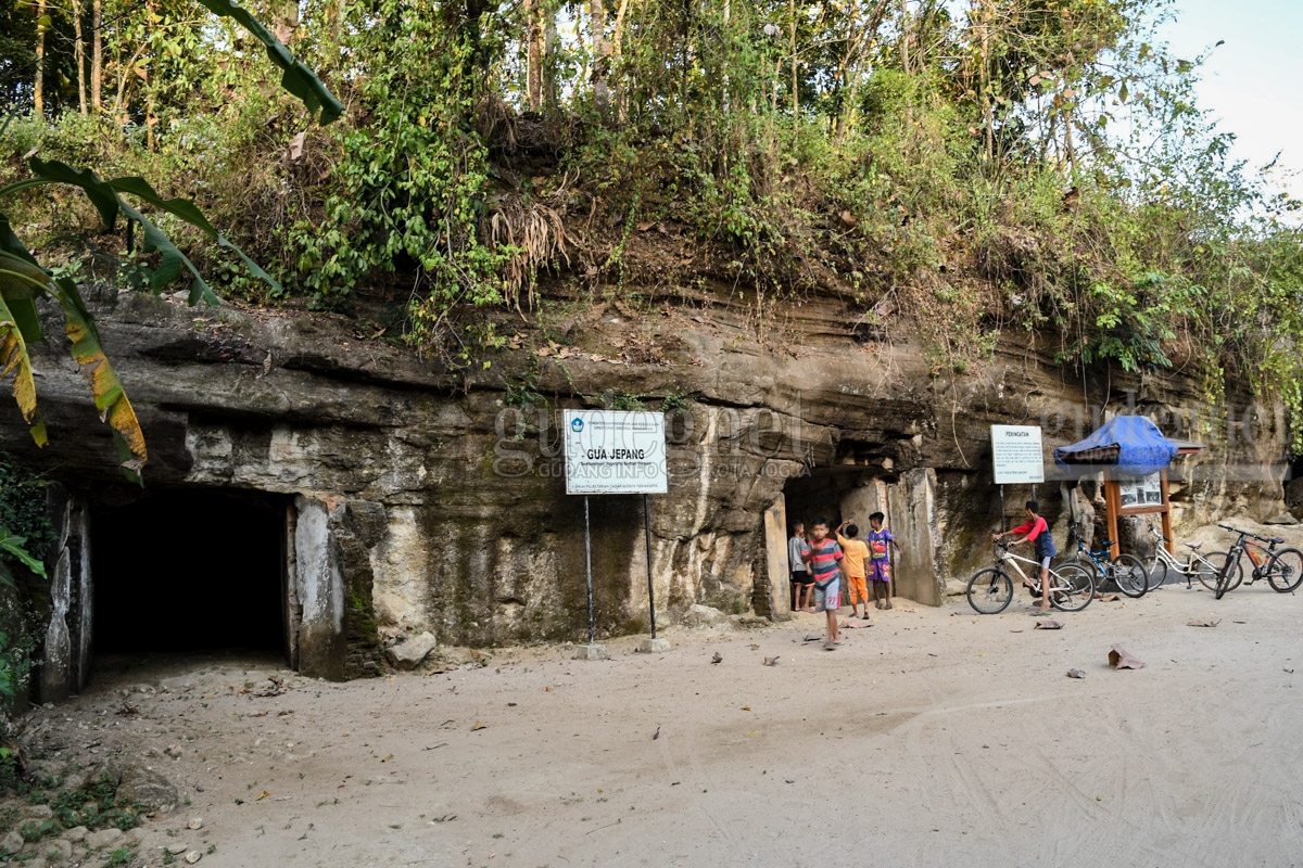 Gua Jepang Sentonorejo, Gudang Amunisi Peninggalan Perang