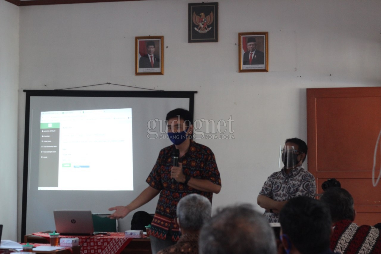 FTI UKDW Beri Penyuluhan dan Sosialisasi Web Mapping System Lahan Pertanian