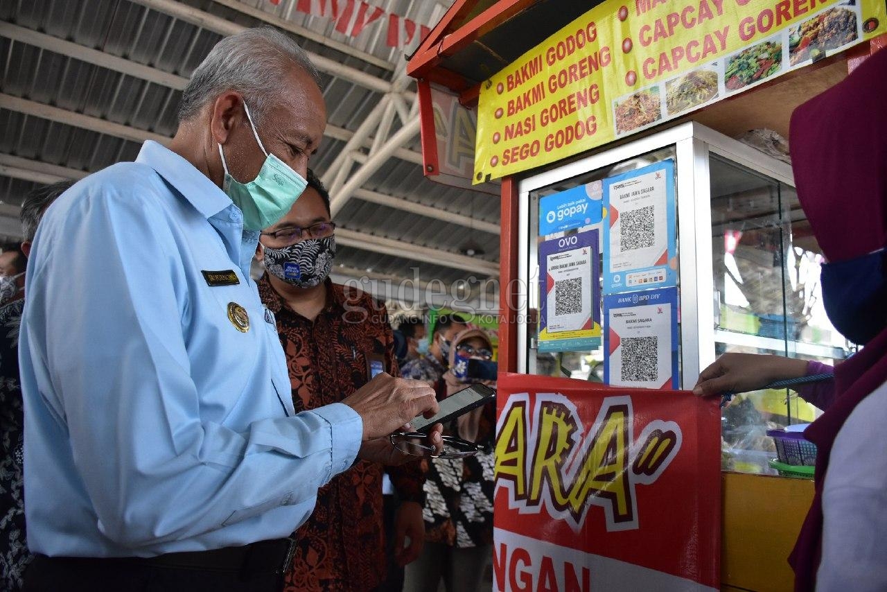 Galakkan Pembayaran Nontunai, Sleman Digitalkan PKL Denggung