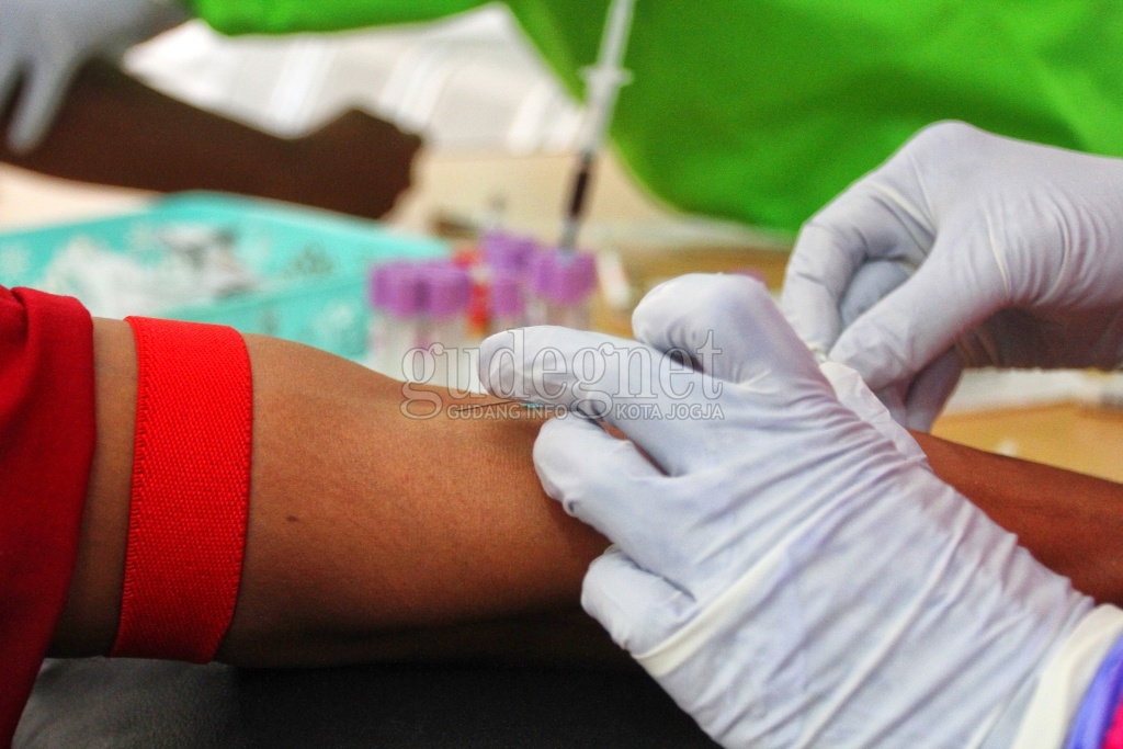 UGM Akan Gelar Rapid Test Massal