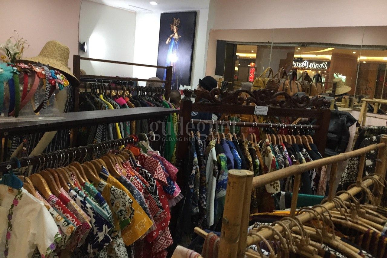 Berburu Kerajinan, Kuliner dan Busana Produk UMKM di Lippo Plaza
