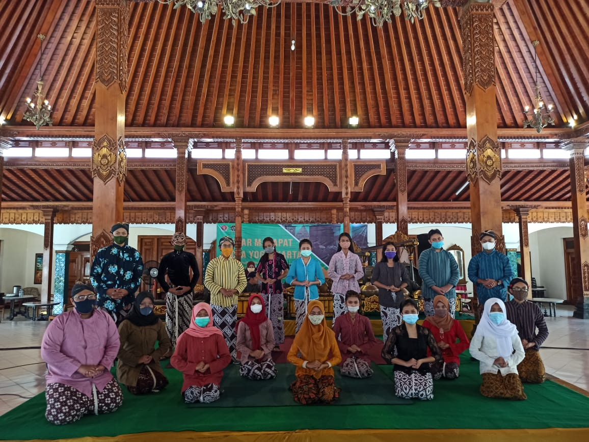 Tumbuhkan Cinta Budaya Lokal, Pemkot Gelar Macapat untuk Milenial