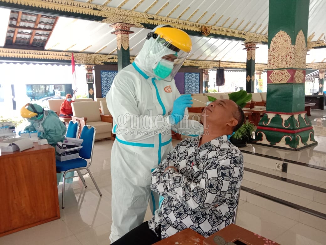 Bupati Sleman Positif Covid-19, Pemkab Tes Swab Antigen Pegawai dan Wartawan