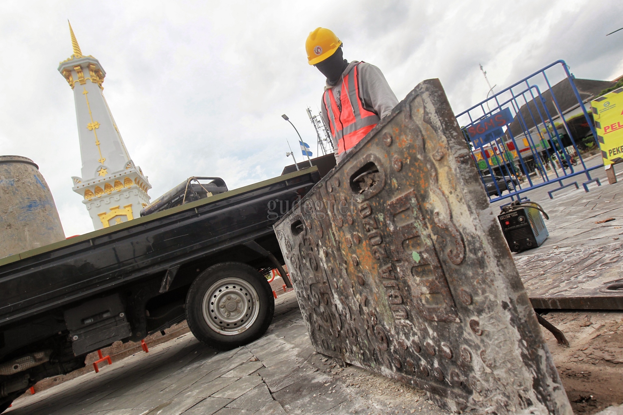 Manhole Cover Tugu Rusak, Perbaikan Maksimal 1 Bulan