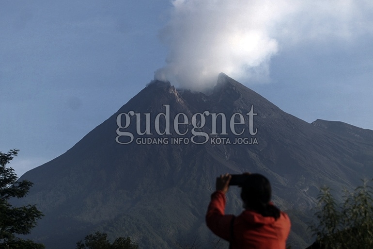 Aktivitas Kegempaan Permukaan Merapi Meningkat  