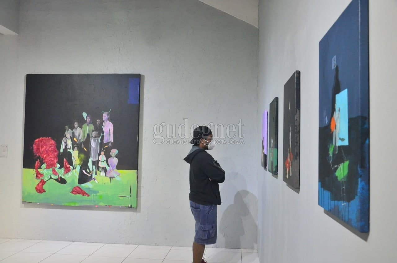 Syam Terrajana Gelar Pameran  'Pada Ruang yang Bercerita'