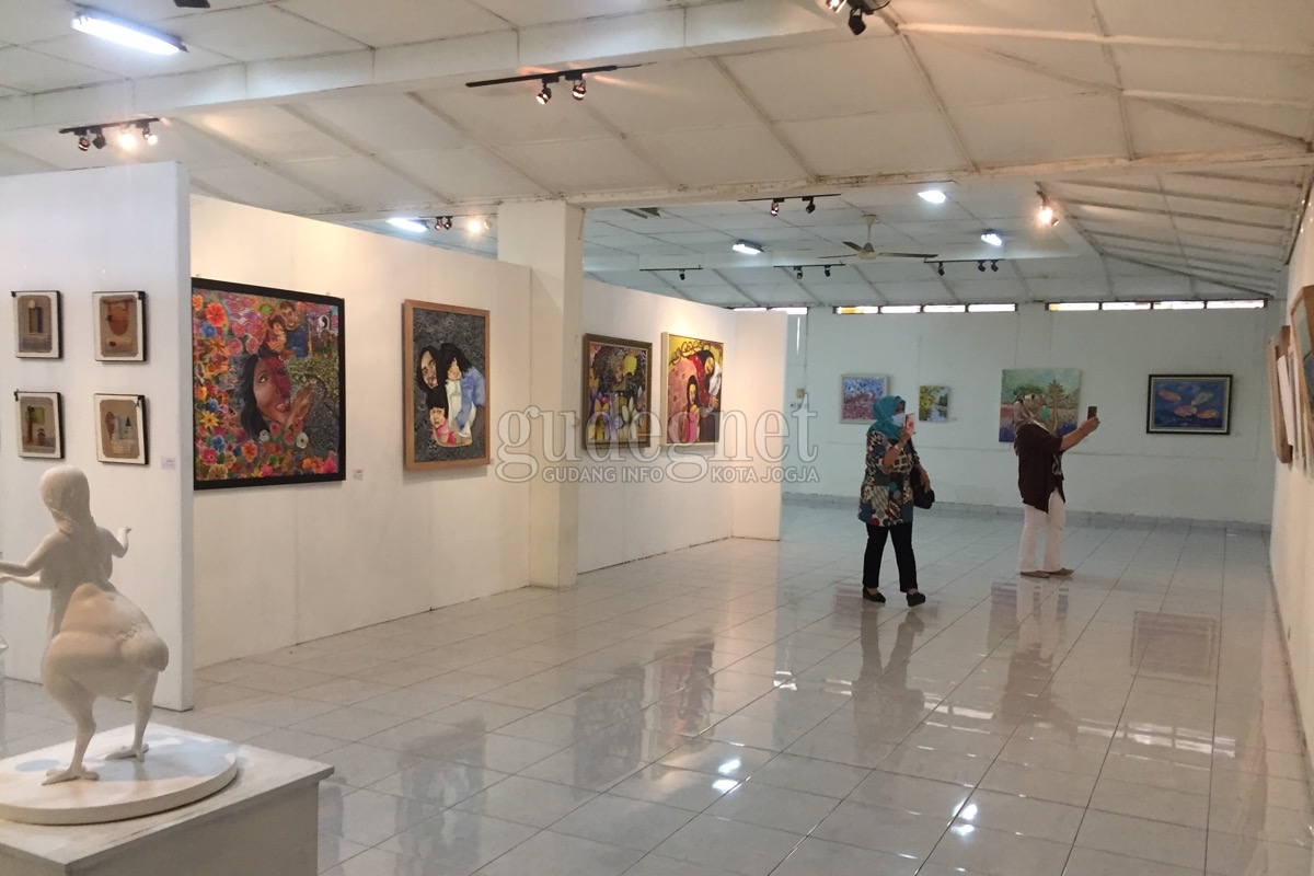 Lebih dari 100 Wanita Perupa Gelar Pameran ‘Bertumbuh’