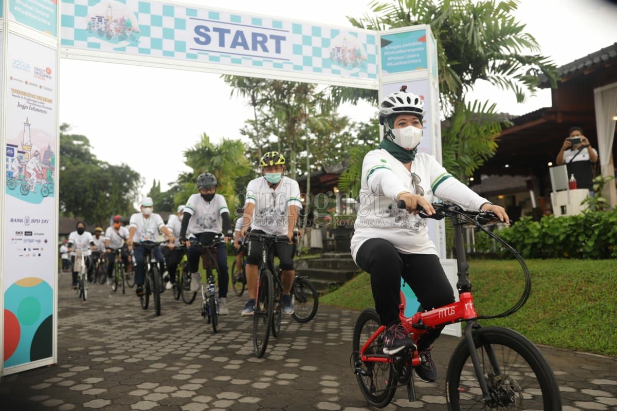 Peringati Hari Sepeda Sedunia, Sego Segawe dan Jogja Lebih Bike 'Gowes Bareng'