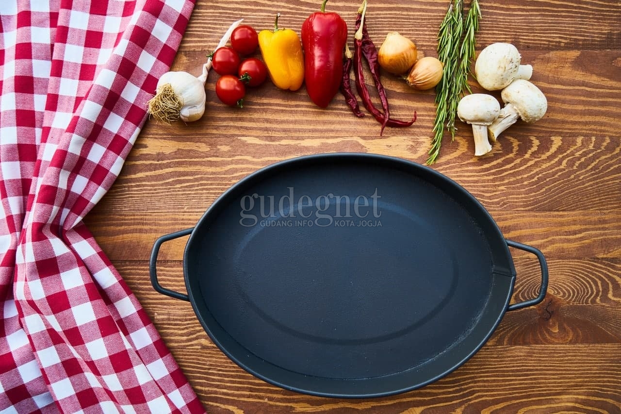 Cara Membersihkan Cast Iron