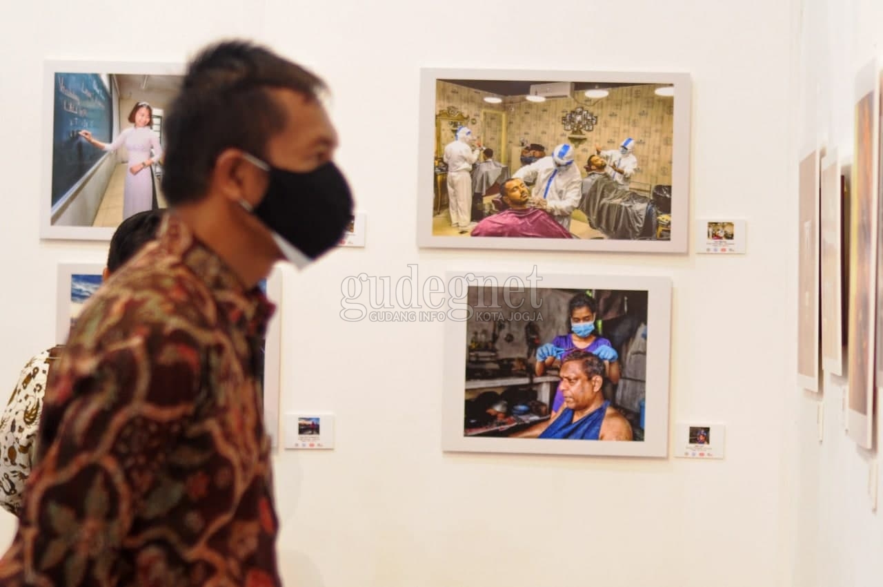 Diresmikan Sebagai FIAP Exhibition Center, Galeri Pandeng ISI Gelar Pameran 'Borderless'