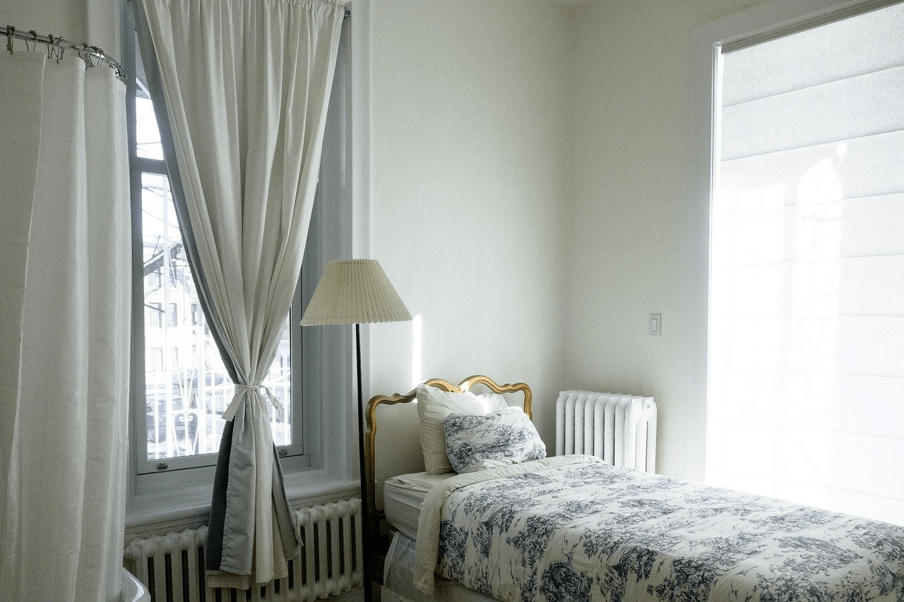 Tips Menata Kamar Tidur Sempit 
