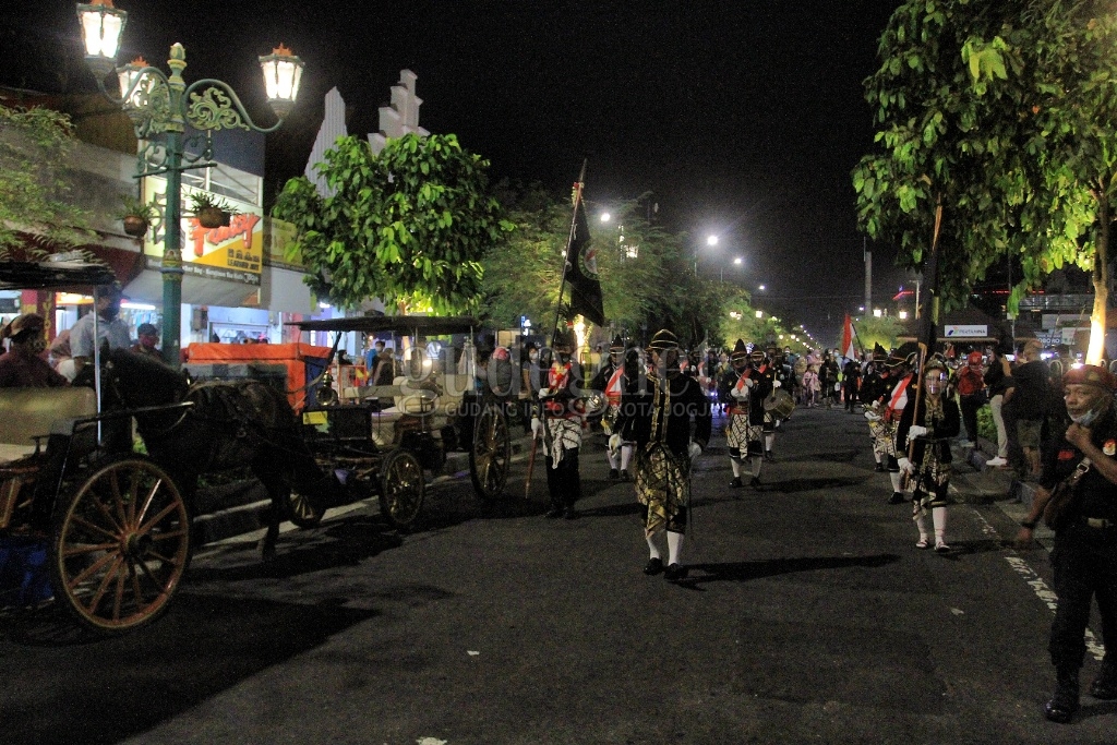 Peringati 76 tahun Yogyakarta Ibu Kota RI, Bregada Rakyat Gelar Parade 