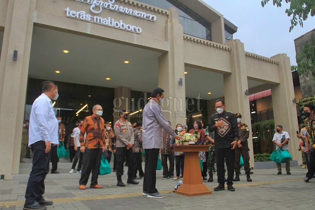 Teras Malioboro Diresmikan, Seperti Ini Suasananya