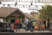 Djaduk Ferianto Kerahkan Pawang Hujan 