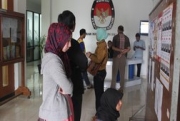 Polemik Survei Pilpres di Arus Bawah