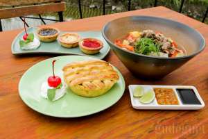 d’ Padukan’s Pie and Resto, Menu Indonesia dan Pemandangan Gunung Merapi