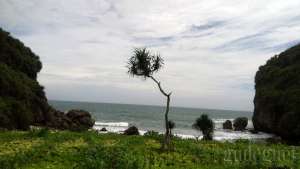 7 Pantai Hitz Versi Gudegnet Ini Cocok Buat Liburan