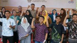Kita Muda Kreatif Deklarasikan Ini Saat Hari Batik Nasional