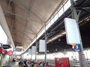 Dukung Pelestarian Batik, KAI Hiasi Sudut Stasiun Tugu dengan Batik  